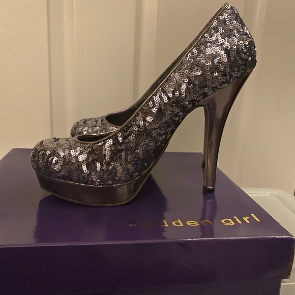 Beautiful Sequin Platform Madden Girl Heels - Picture 4 of 6